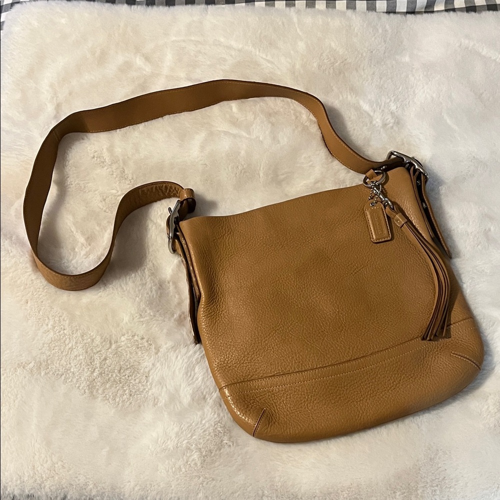 Coach‎ pebble leather brown legacy purse/bag